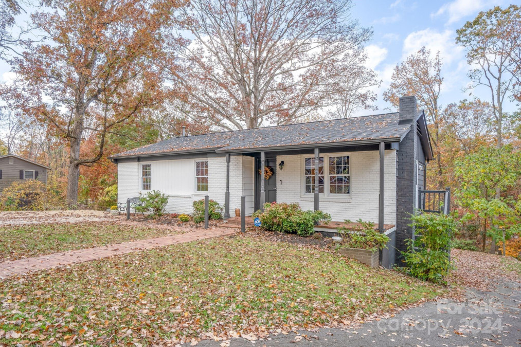 6 Brookshire Street Extension Asheville, NC 28803