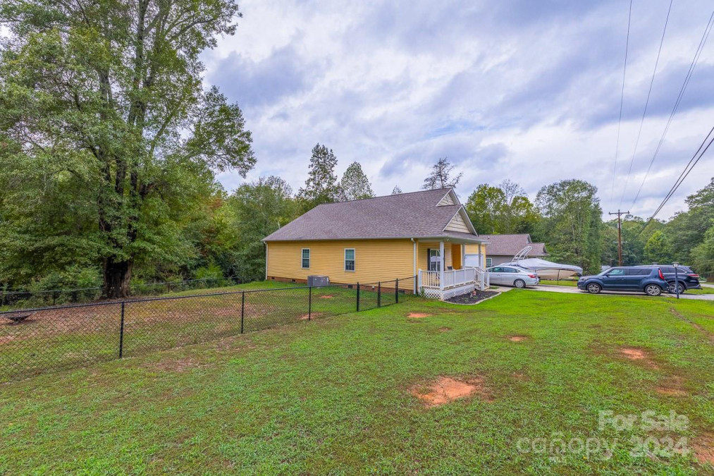 409 Palmetto St Liberty, SC 29657