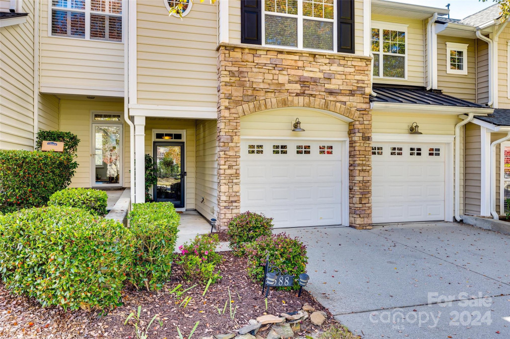 588 Pine Links Dr Tega Cay, SC 29708