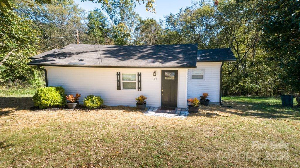 116 Pond St Lexington, NC 27292