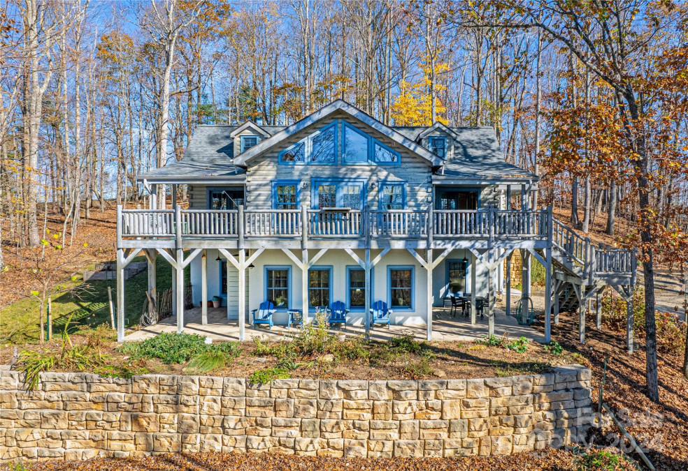 126 Bradley Ascent Ct Hendersonville, NC 28792