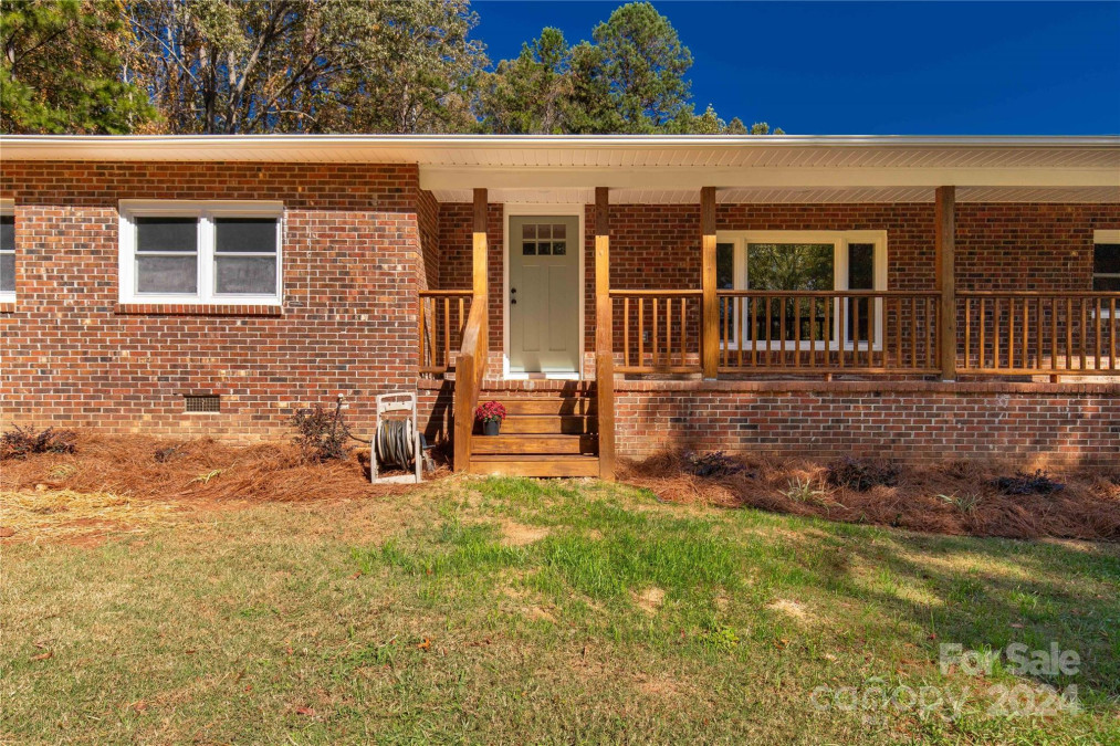 1208 Smith St Hickory Grove, SC 29717