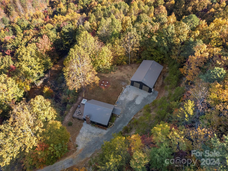 340 Kathy Lake Dr Hendersonville, NC 28792