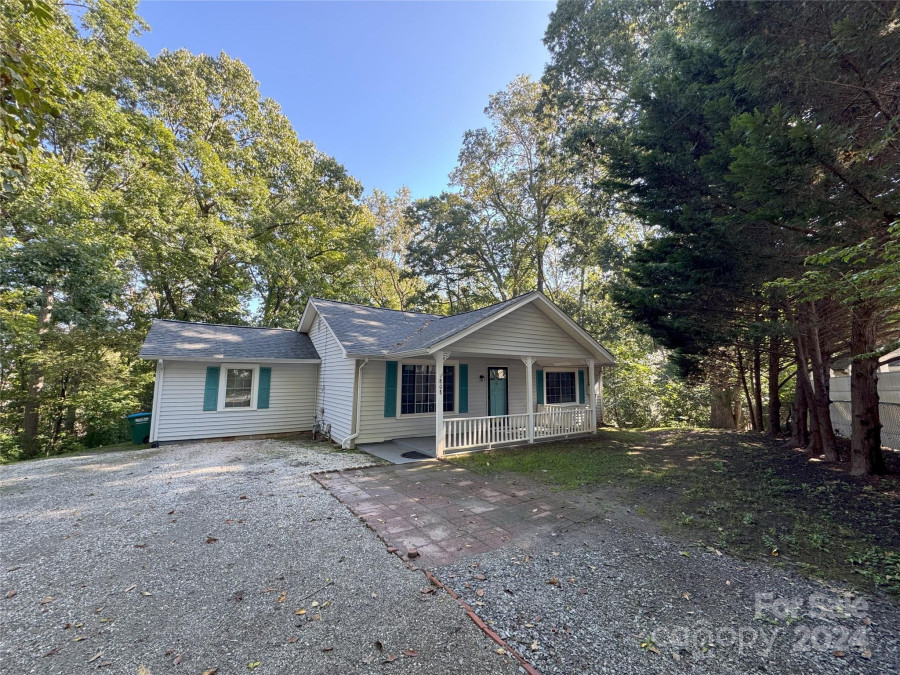 808 Washington St Cramerton, NC 28032