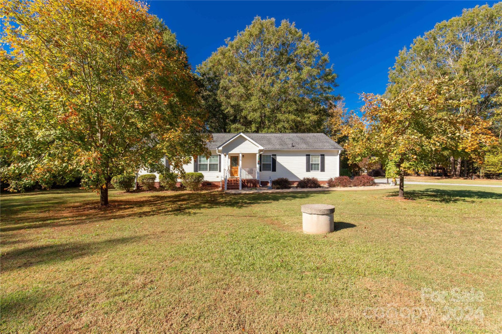 4677 Ramsey Rd Sharon, SC 29742