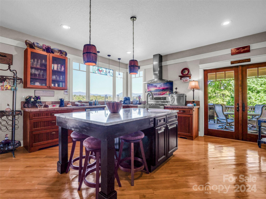 111 Arabesque Way Lake Lure, NC 28746