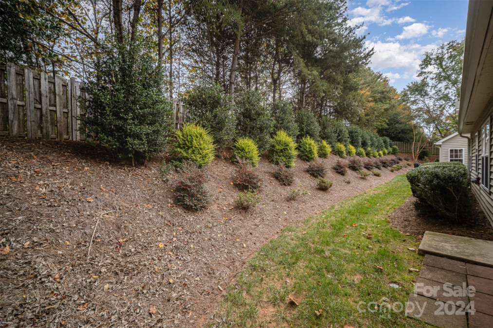 105 Oak Village Pw Mooresville, NC 28117