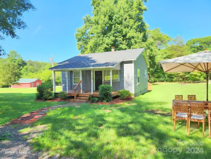 163 Hambright Rd Clover, SC 29710