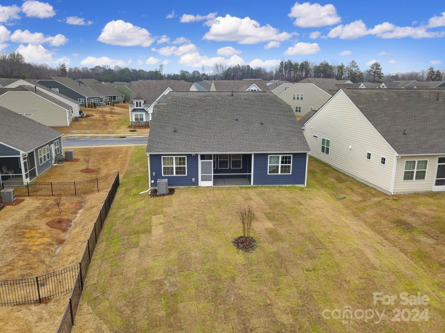 4014 Havenport Cir Tega Cay, SC 29708