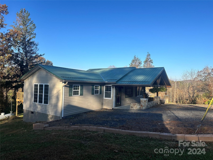 36 Monte Vista Cir Spruce Pine, NC 28777