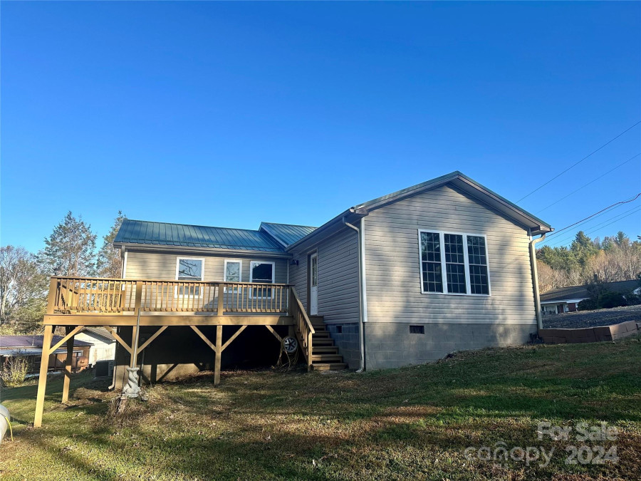 36 Monte Vista Cir Spruce Pine, NC 28777