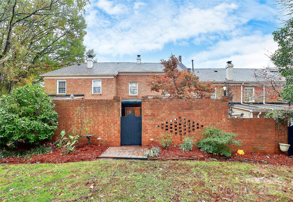 6657 Bunker Hill Cir Charlotte, NC 28210