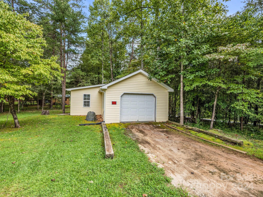 191 Big Cedar Dr Rutherfordton, NC 28139