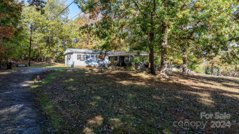 3093 Family Dr Connelly Springs, NC 28612