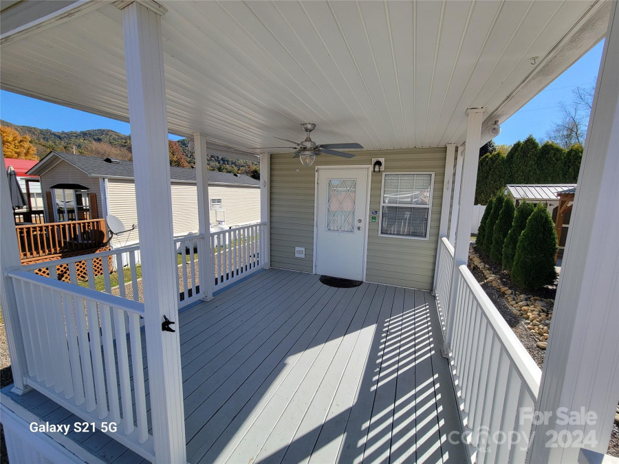 219 Pike Point Waynesville, NC 28785