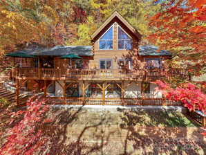 10 Cougar Ln Maggie Valley, NC 28751