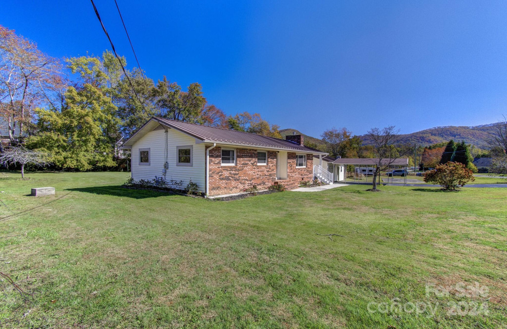 111 Souther Rd Fletcher, NC 28732