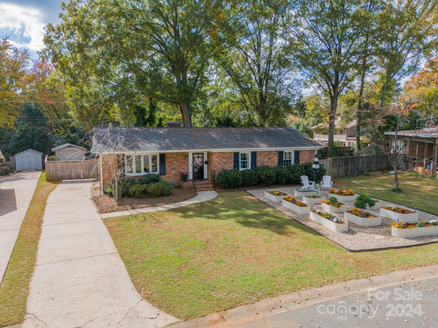 608 Gentry Pl Charlotte, NC 28210