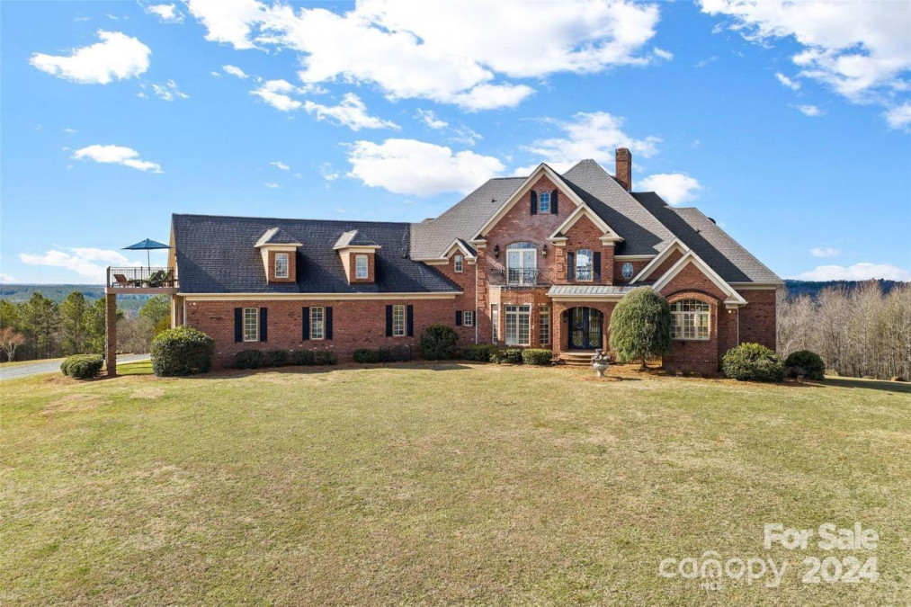 590 Tuckertown Rd New London, NC 28127