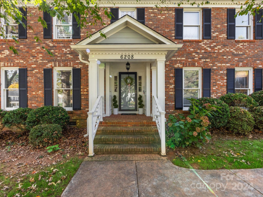 6208 Amber Mist Ln Charlotte, NC 28211