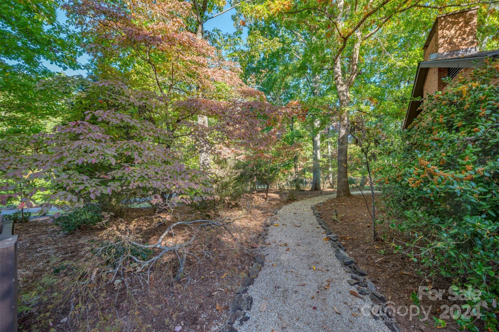 550 Ridgetop Rd Tryon, NC 28782