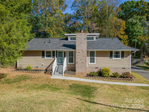 5615 Starkwood Dr Charlotte, NC 28212