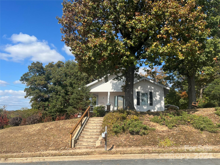 203 Cannon Ave Albemarle, NC 28001