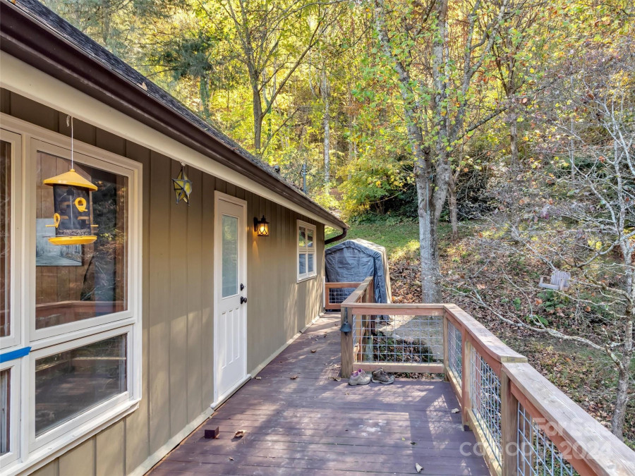 440 Spirit Mountain Trl Waynesville, NC 28786