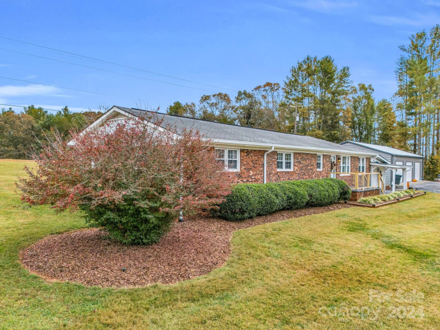 443 Pilgrim Rd Ellenboro, NC 28040