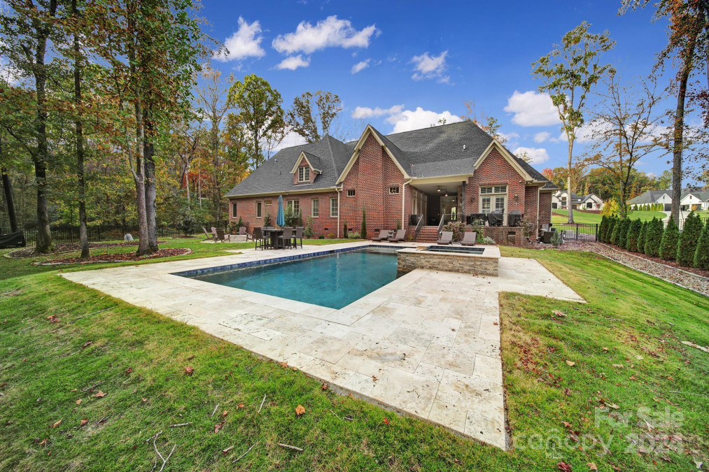 4071 Poplar Ridge Dr Fort Mill, SC 29715