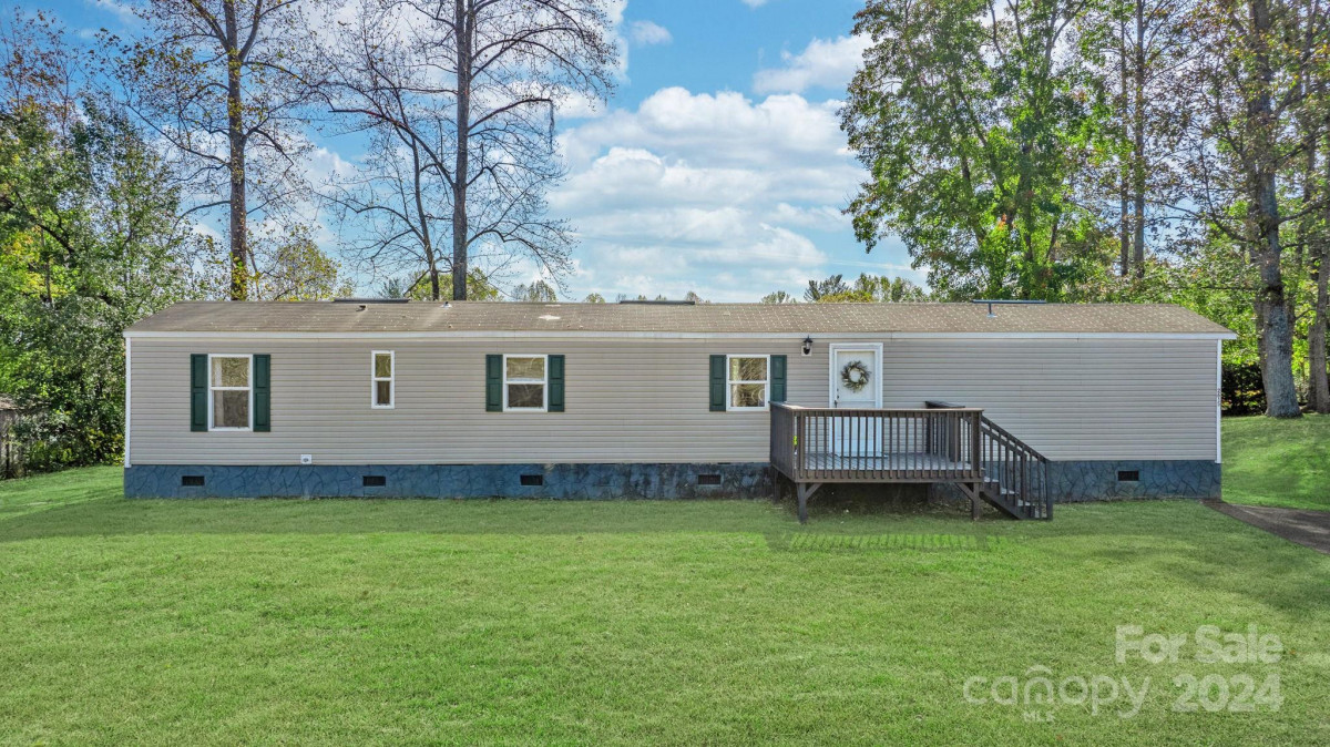 2615 Kite Dr Lenoir, NC 28645