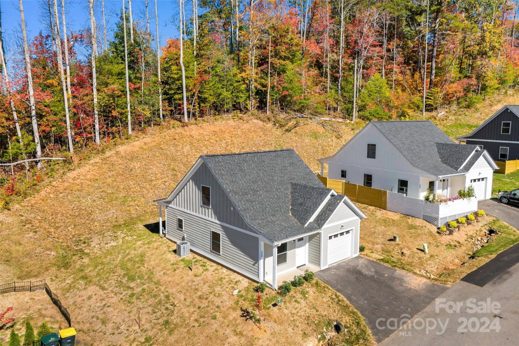 136 Northbend Dr Asheville, NC 28804