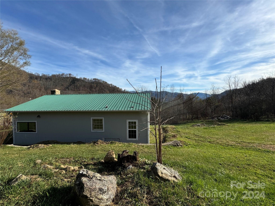 507 Courtney Ln Canton, NC 28716