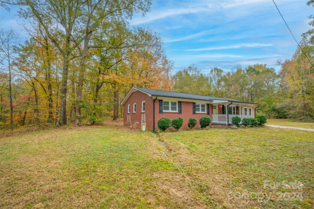 6527 Us 221a Hw Mooresboro, NC 28114