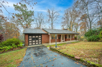 41 Deep Woods Rd Mills River, NC 28759