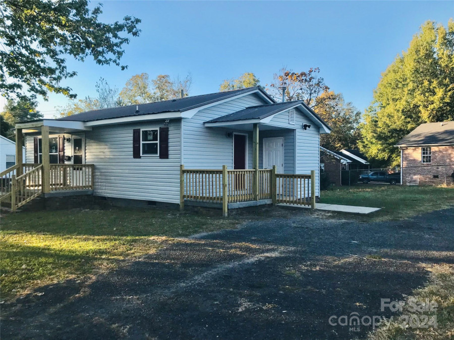 1009 Massey St Monroe, NC 28110