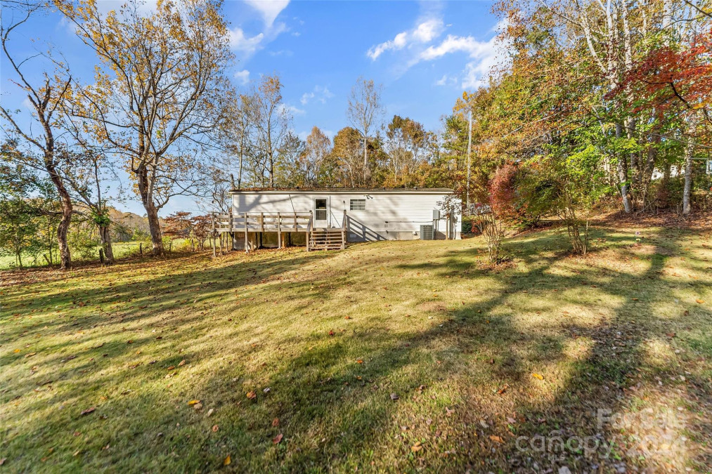 1944 Coopers Loop Extension Morganton, NC 28655