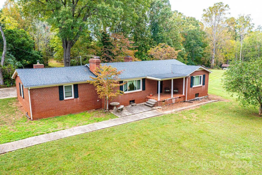 1763 Jarrett Farm Rd Newton, NC 28658