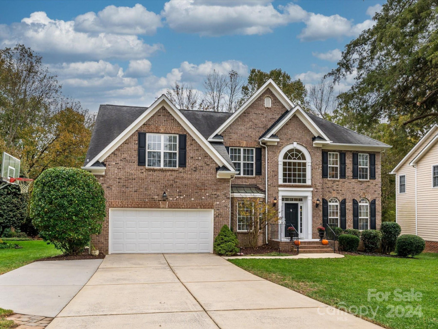 1310 Coachman Dr Waxhaw, NC 28173