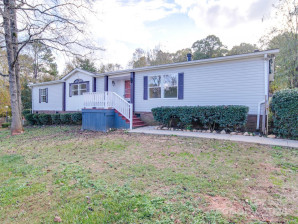 8635 Catawba Cove Dr Belmont, NC 28012