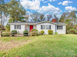 4709 Charlotte Hw Lancaster, SC 29720