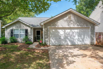 809 Settlement Dr Clover, SC 29710