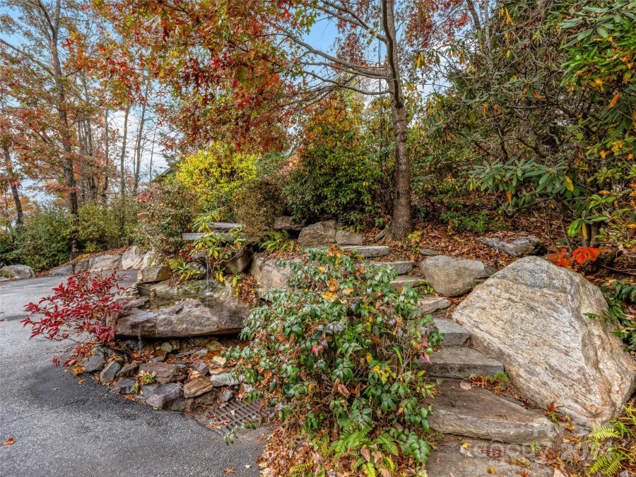 409 Elk Mountain Trl Brevard, NC 28712