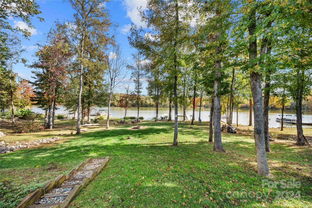 25566 Seagull Dr Lancaster, SC 29720