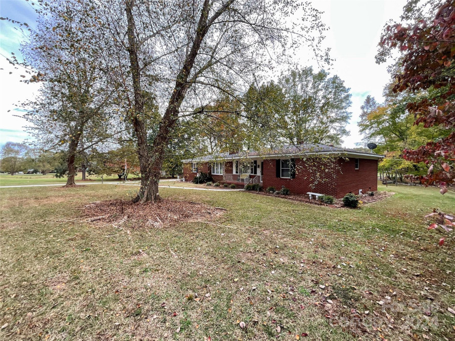 4909 Pleasant Grove Rd Waxhaw, NC 28173