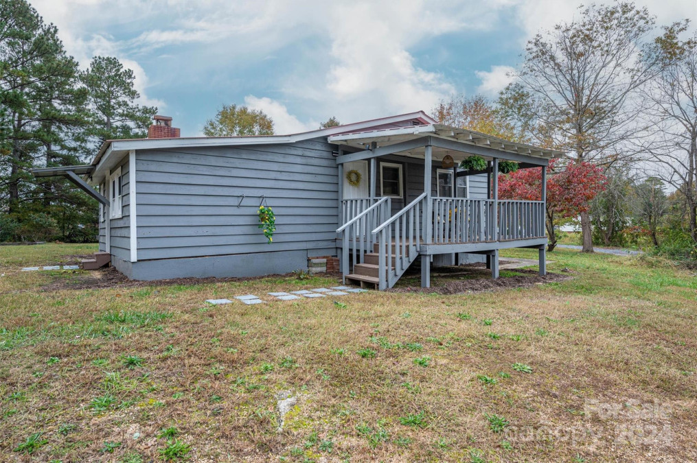 231 Cheek Rd Clover, SC 29710