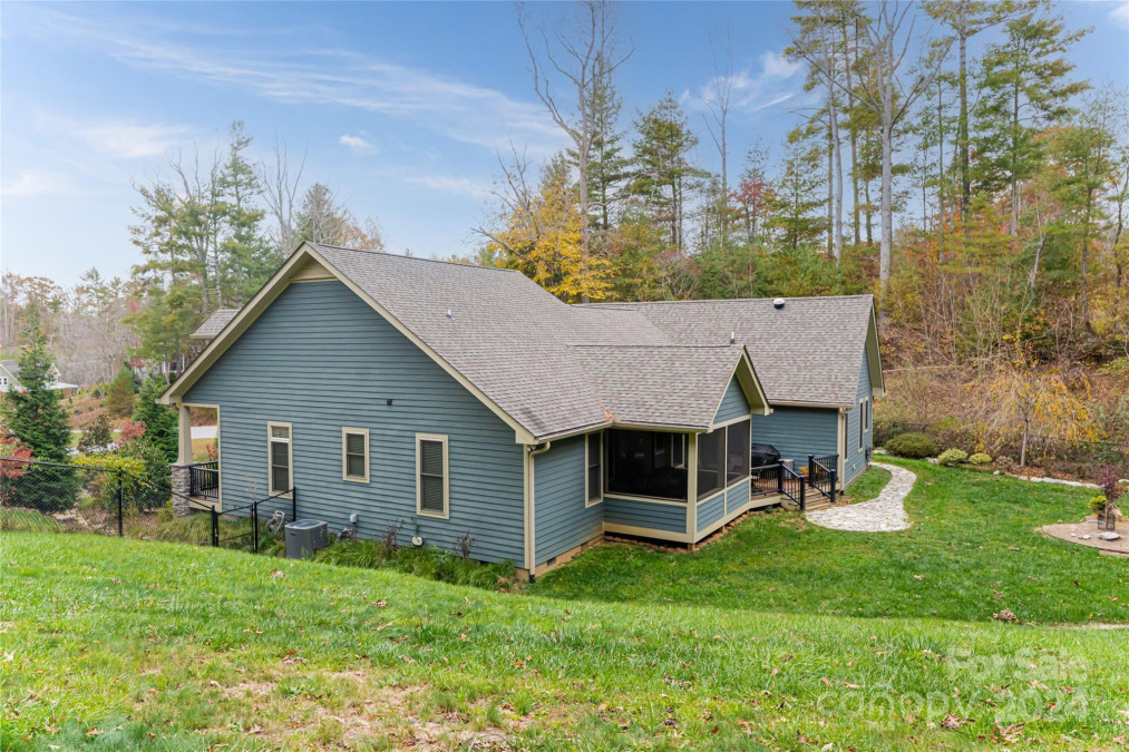 27 Forget Me Not Meadows Fairview, NC 28730