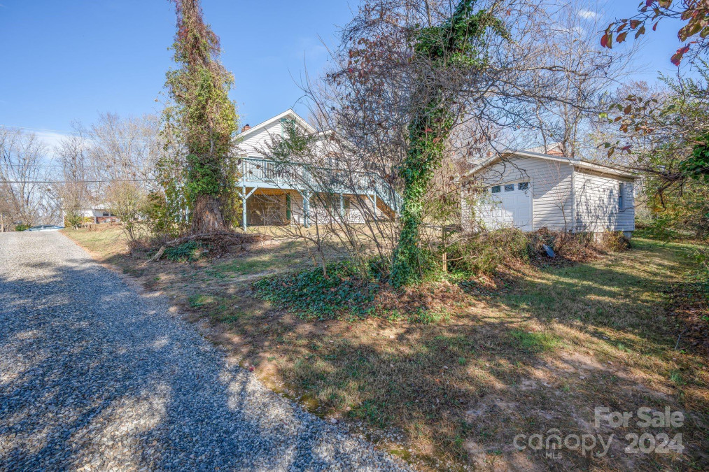 32 Beverly Rd Asheville, NC 28806