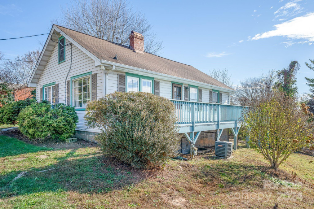 32 Beverly Rd Asheville, NC 28806