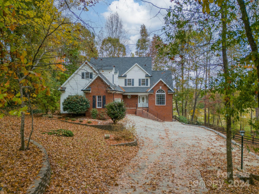 5306 Club View Dr Concord, NC 28025